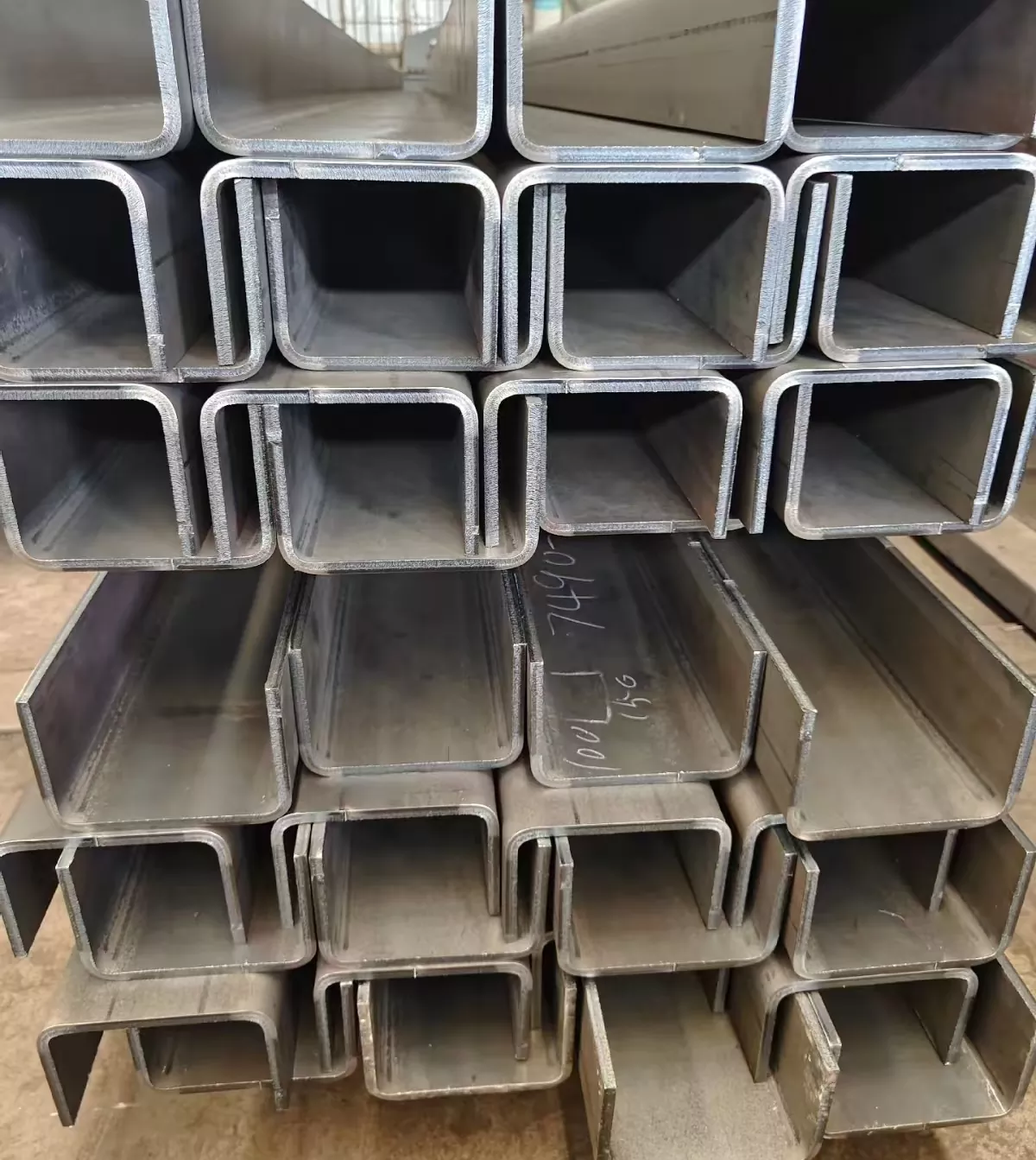 यू चॅनेल स्टील